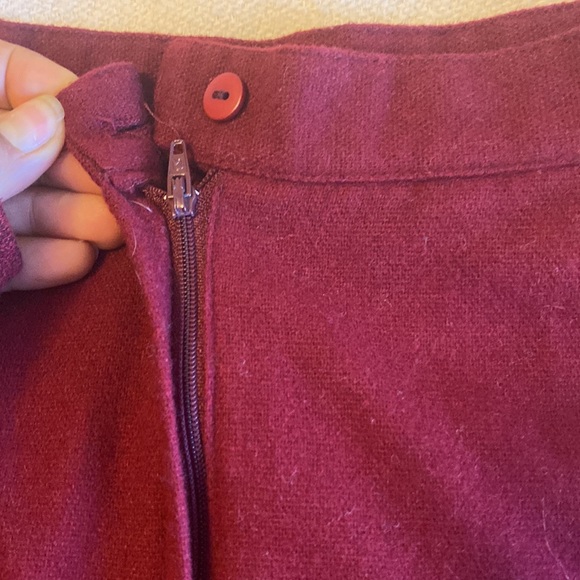 Le chateau made in Canada mini skirt - Picture 5 of 10